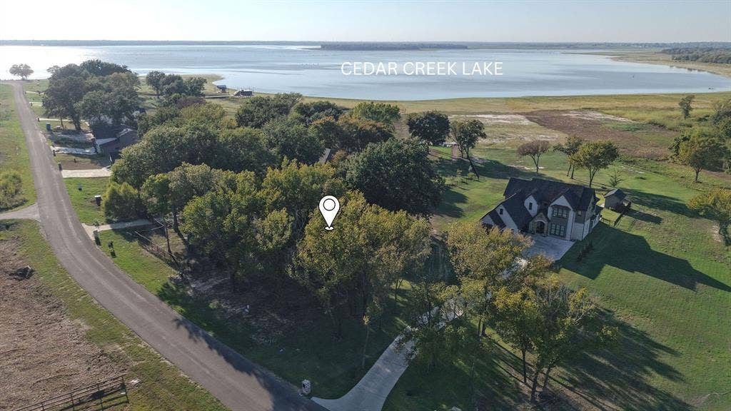 1514 Shoreline Drive, Mabank, TX 75143