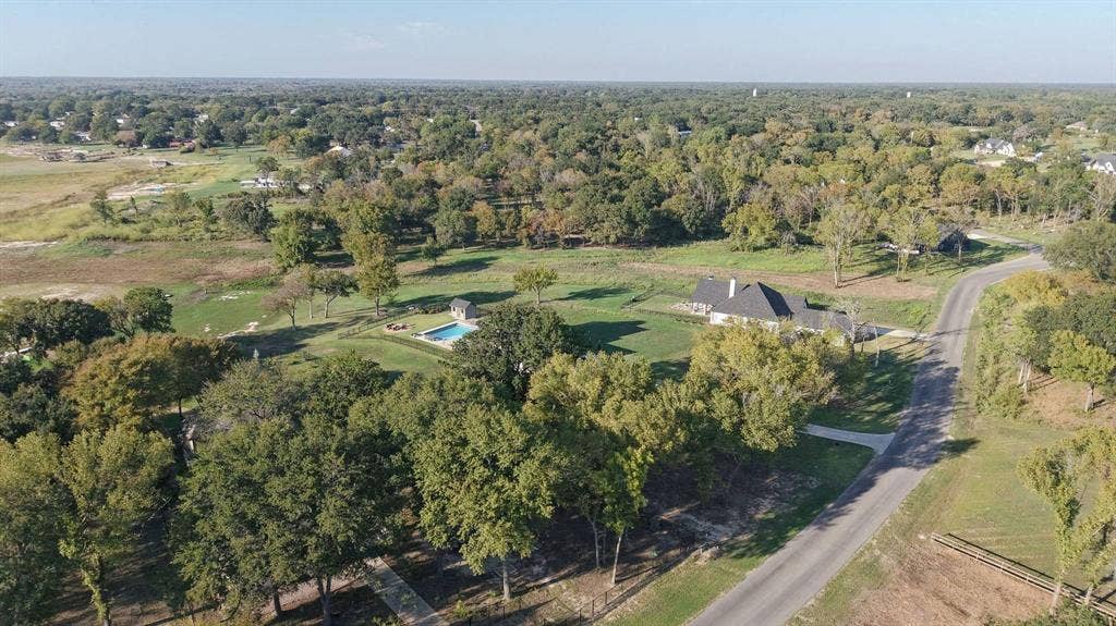 1514 Shoreline Drive, Mabank, TX 75143