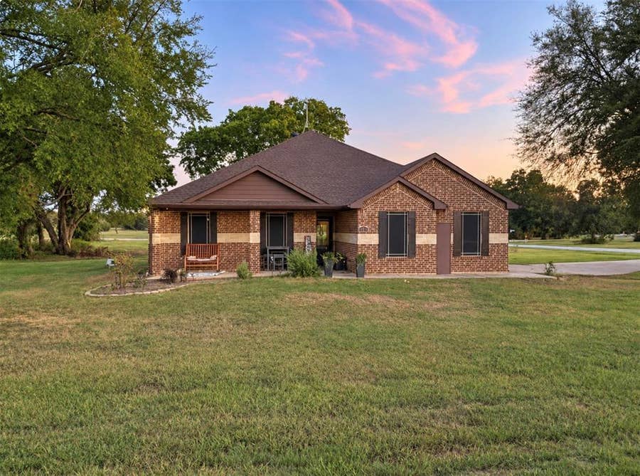 Property photo for 105 Deer Trail, Kerens, TX