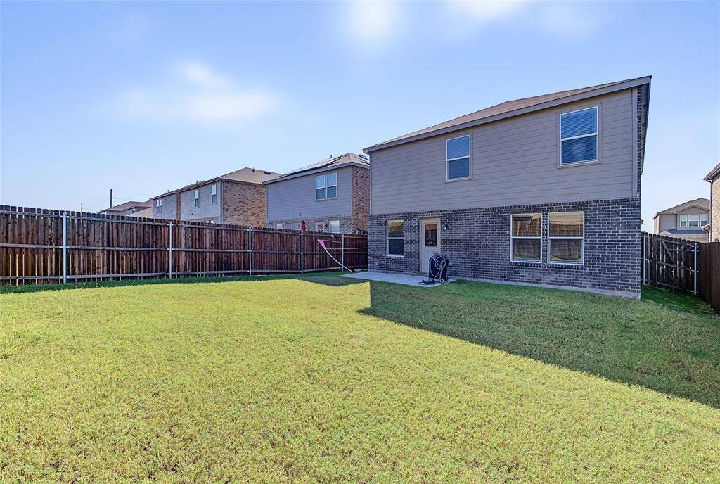 819 Ozark Path, Princeton, TX 75407