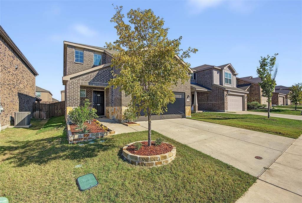 819 Ozark Path, Princeton, TX 75407