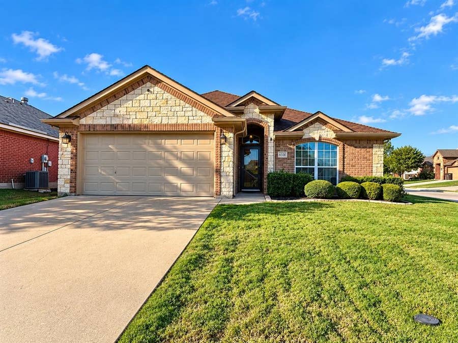 Property photo for 6500 Sierra Madre Drive, Fort Worth, TX