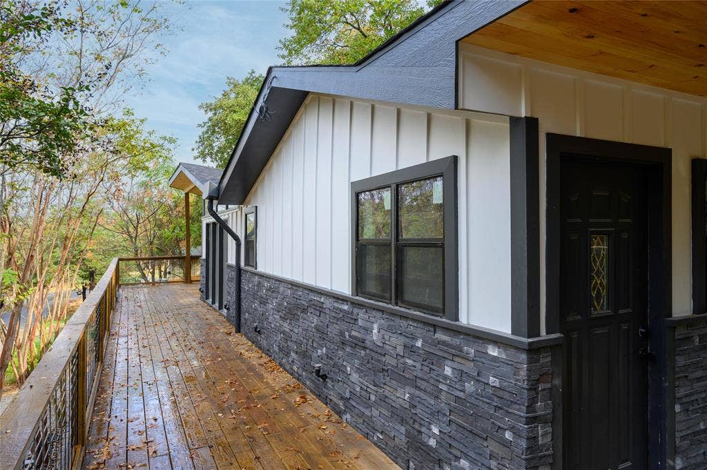 491 Black Forest Drive, Pottsboro, TX 75076