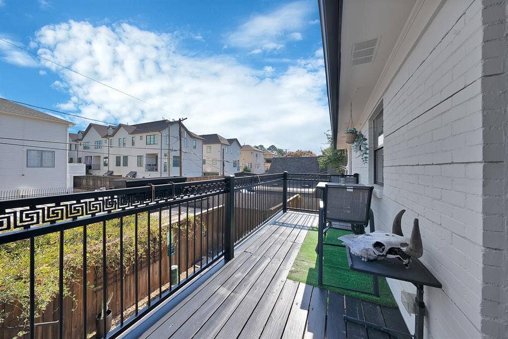 4120 Bowser Avenue, #D, Dallas, TX 75219 Back patio deck