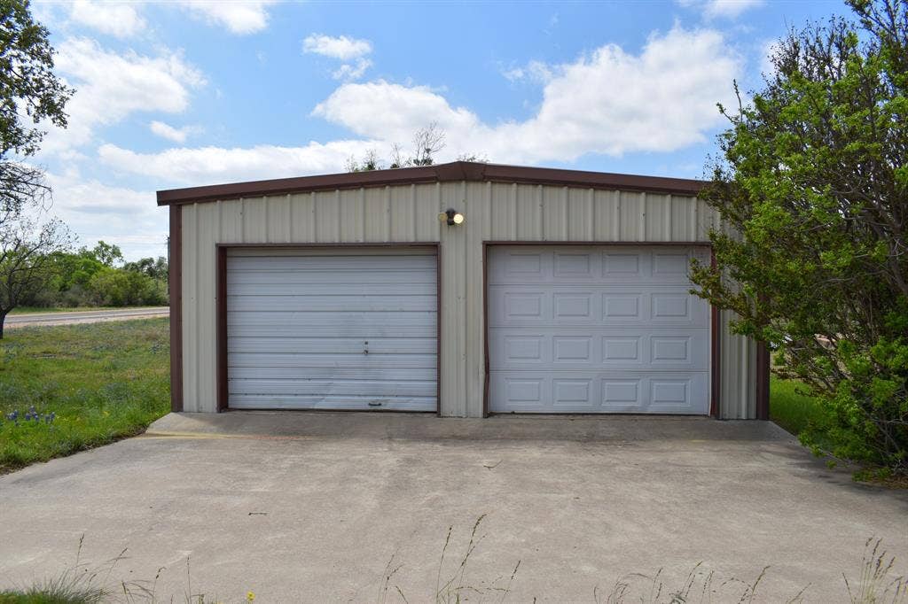 12236 First Katemcy Street, Mason, TX 76825