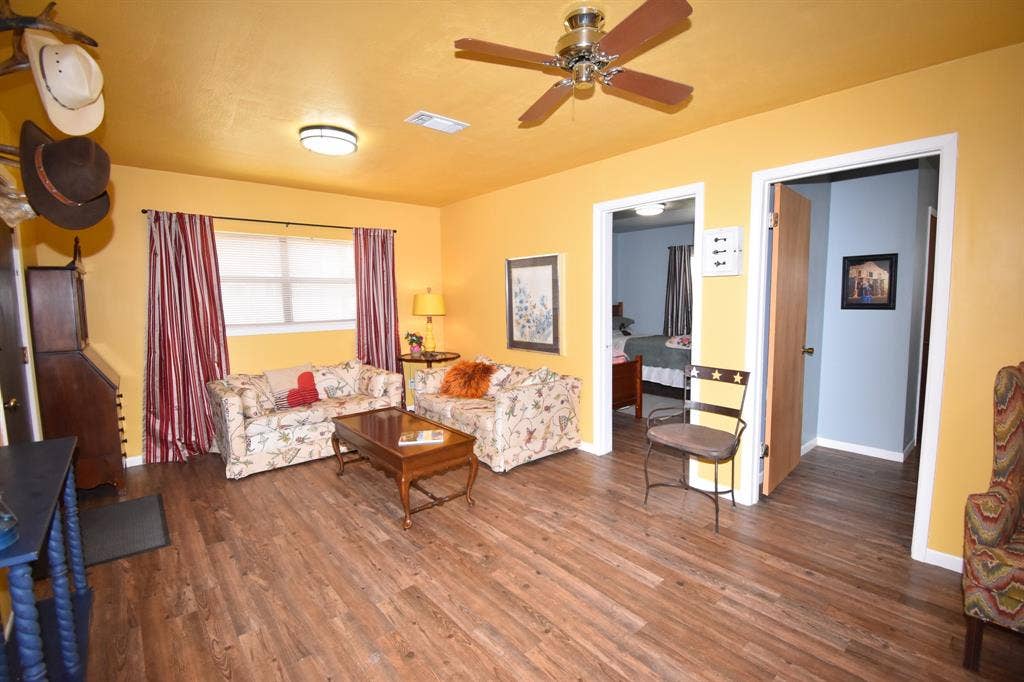 12236 First Katemcy Street, Mason, TX 76825
