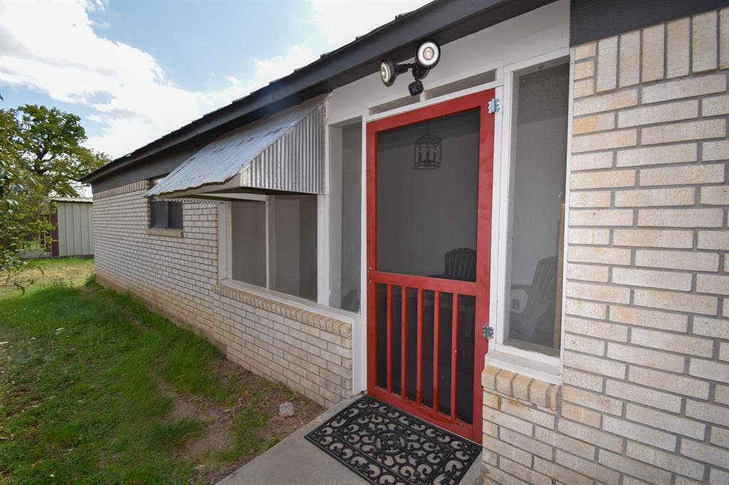 12236 First Katemcy Street, Mason, TX 76825