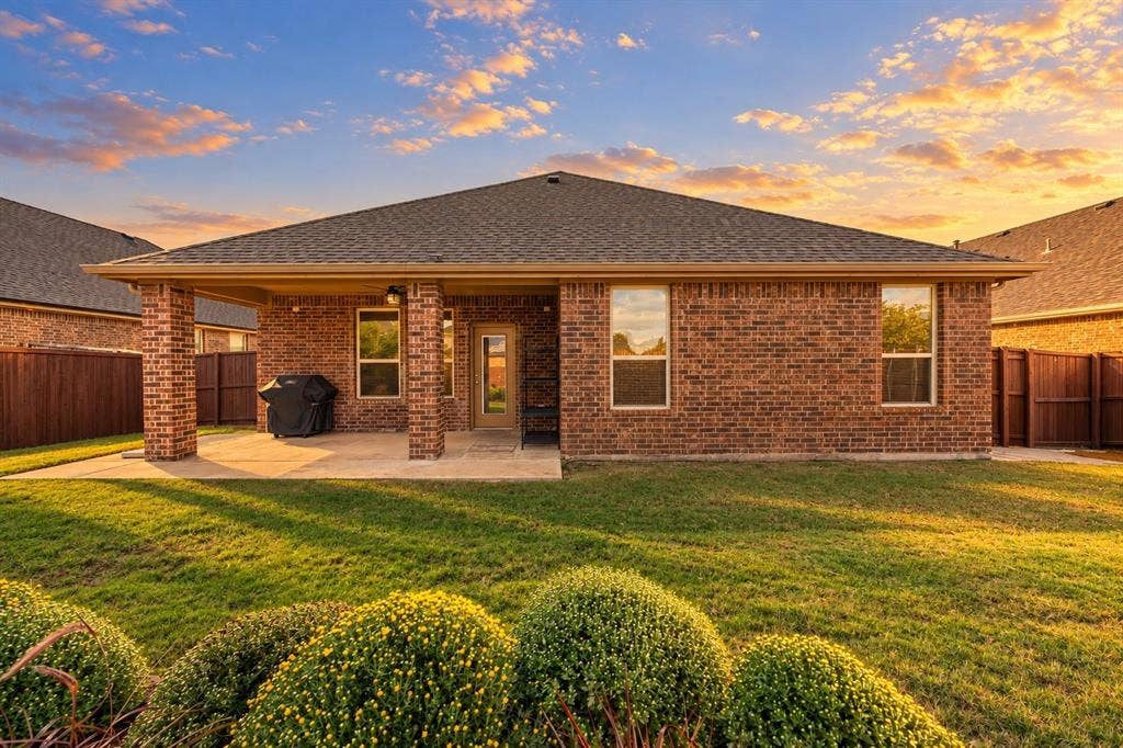 536 Alice Lane, Fate, TX 75189 536 Alice Lane, Fate, TX 75189