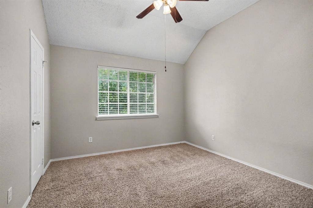 2nd floor: Bedroom #2