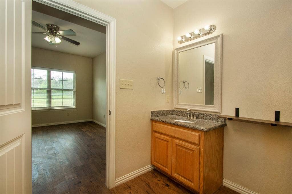 700 E Bullock Street, Denison, TX 75021