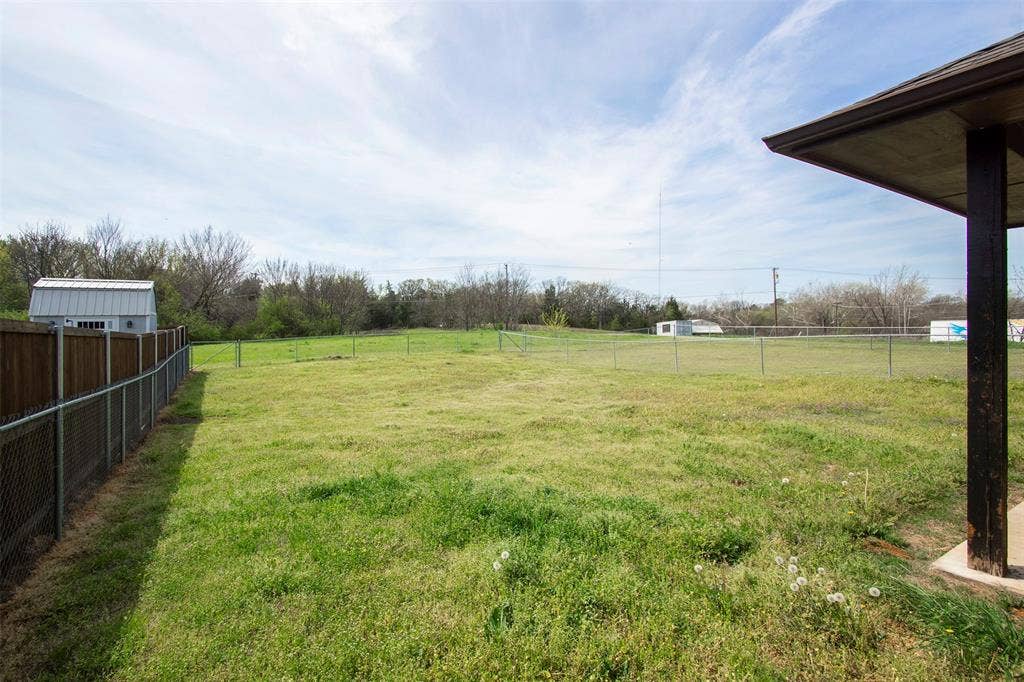 700 E Bullock Street, Denison, TX 75021