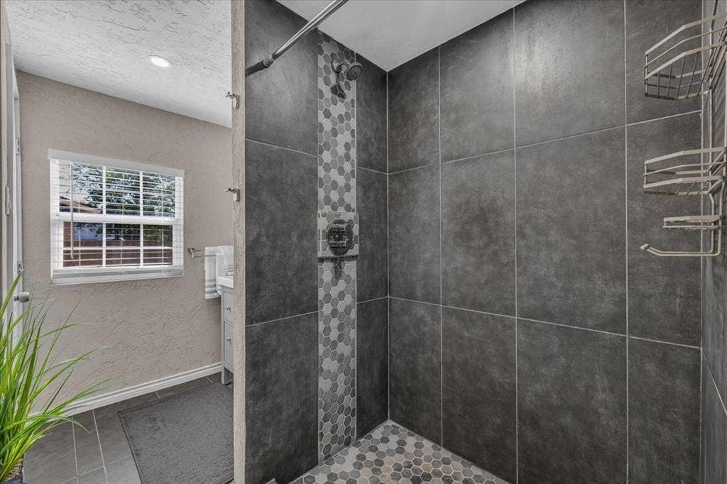 710 S Spears Street, Alvarado, TX 76009