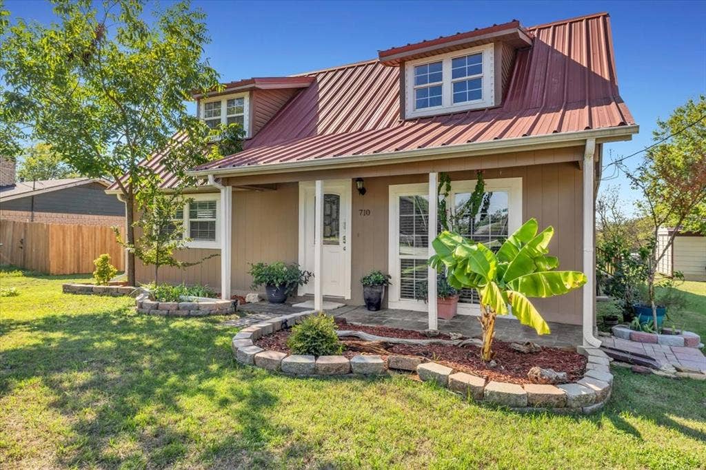 710 S Spears Street, Alvarado, TX 76009