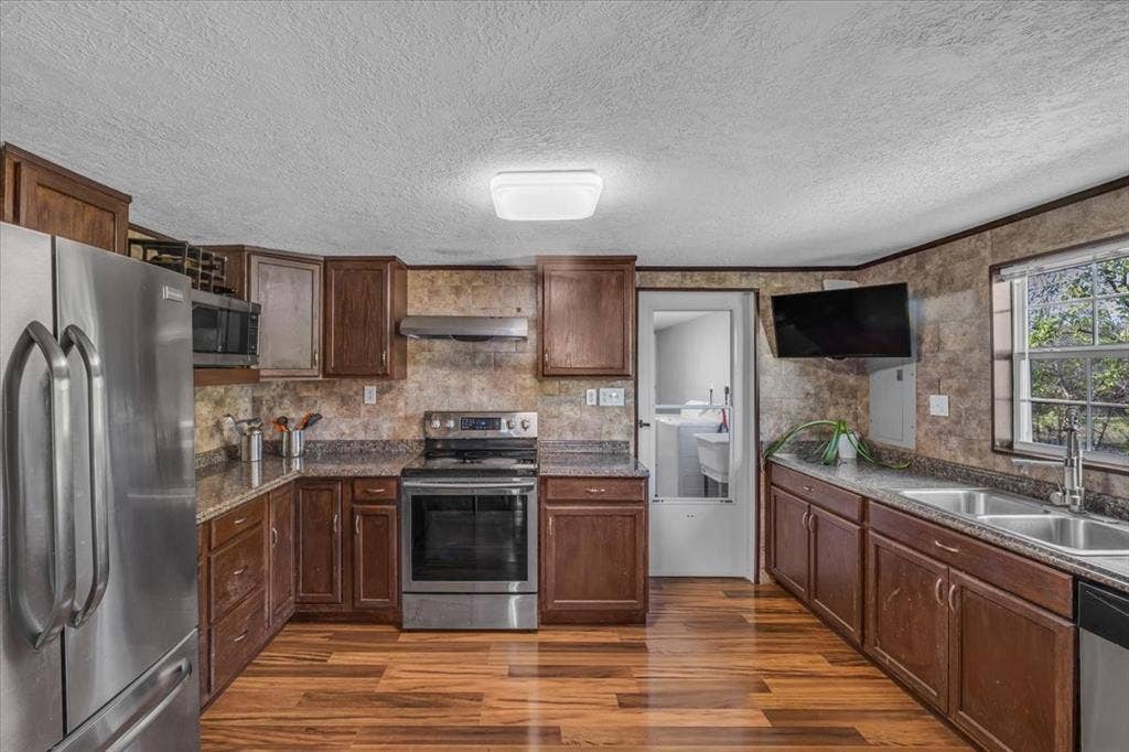 710 S Spears Street, Alvarado, TX 76009