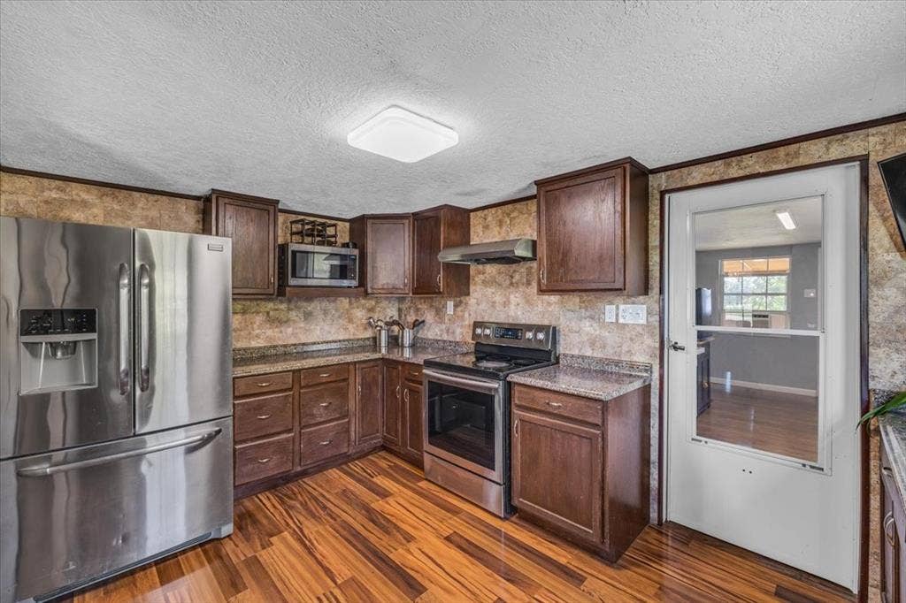 710 S Spears Street, Alvarado, TX 76009