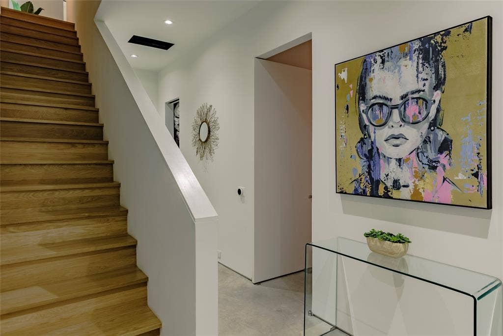 1504 Burlew Street, #101, Dallas, TX 75204