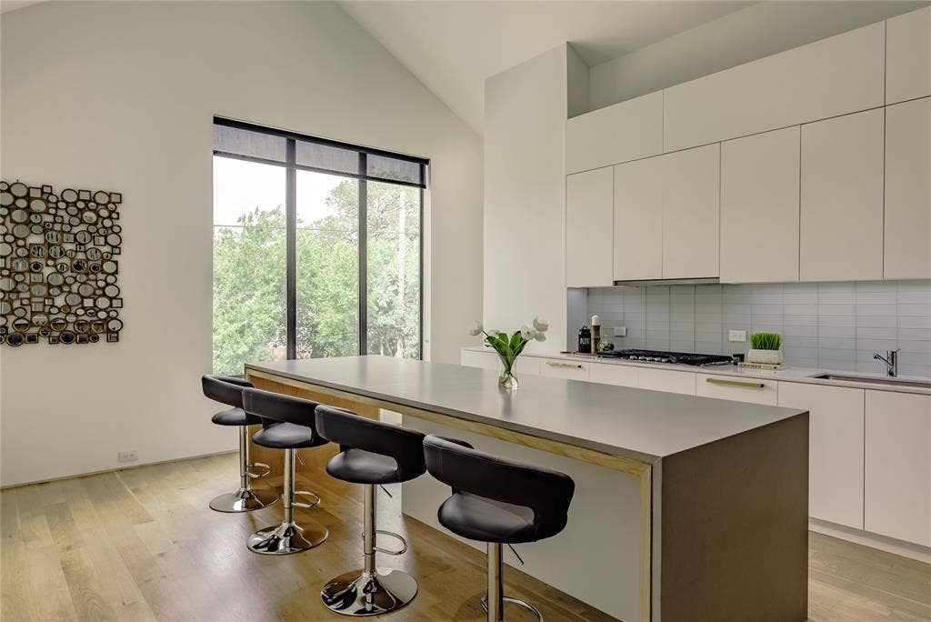 1504 Burlew Street, #101, Dallas, TX 75204