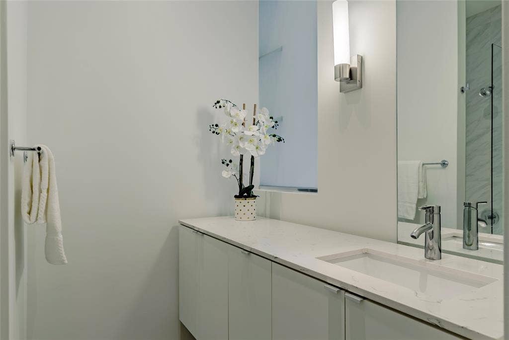 1504 Burlew Street, #101, Dallas, TX 75204