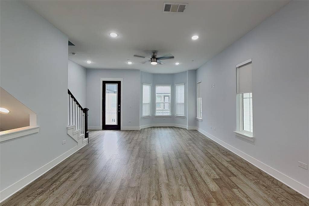 217 S Village Way, Lewisville, TX 75057