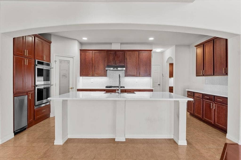 1129 Northlake Drive, DeSoto, TX 75115 1129 Northlake Drive, DeSoto, TX 75115