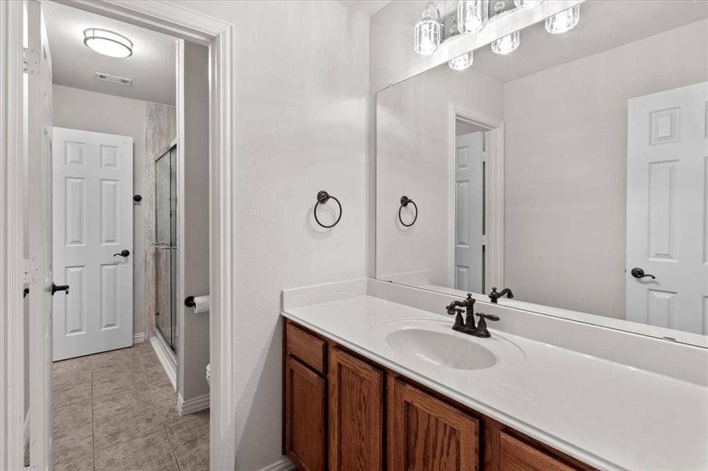1129 Northlake Drive, DeSoto, TX 75115 Jack&Jill
