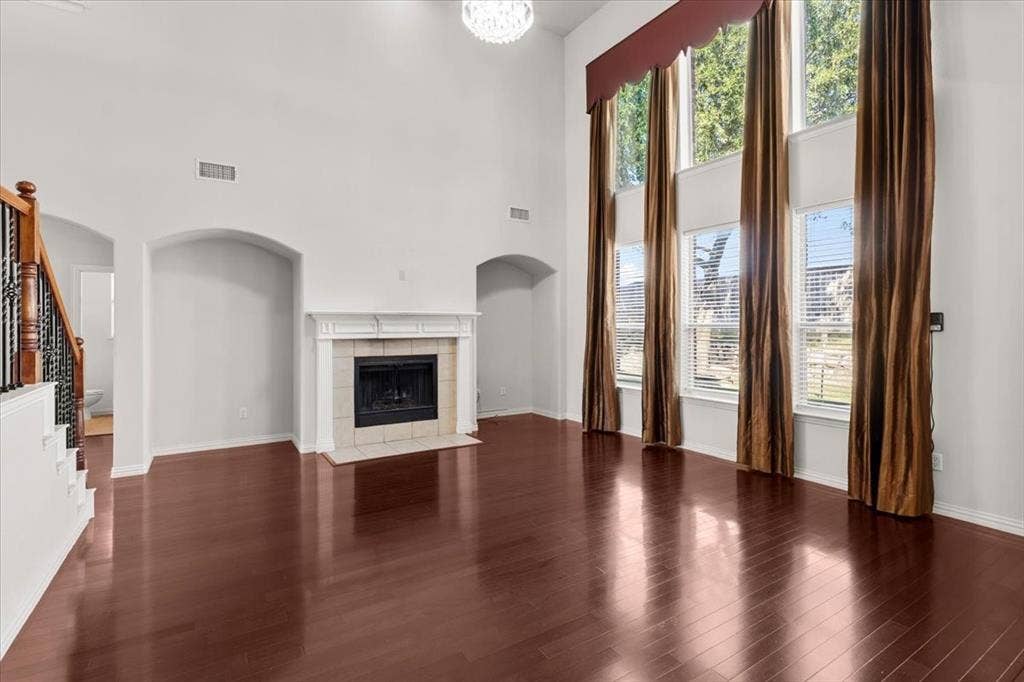 1129 Northlake Drive, DeSoto, TX 75115 1129 Northlake Drive, DeSoto, TX 75115
