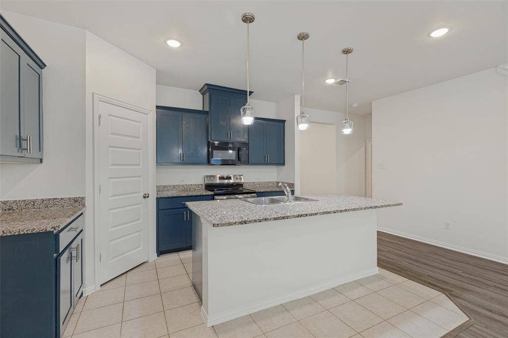 2124 Pacific Avenue, Anna, TX 75409 2124 Pacific Avenue, Anna, TX 75409