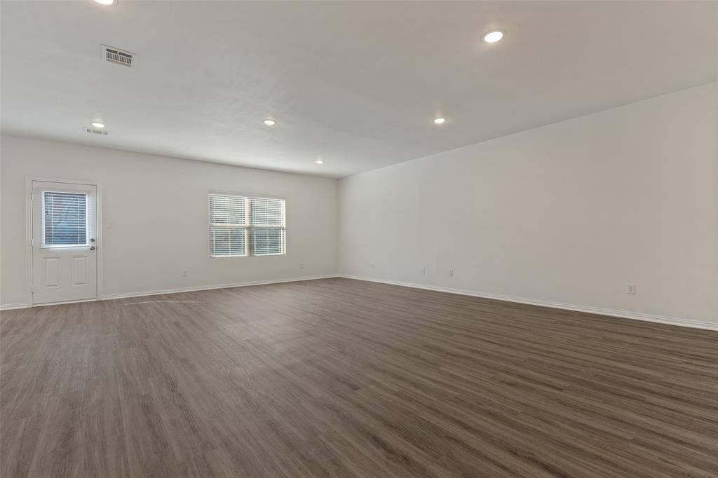 2124 Pacific Avenue, Anna, TX 75409 2124 Pacific Avenue, Anna, TX 75409
