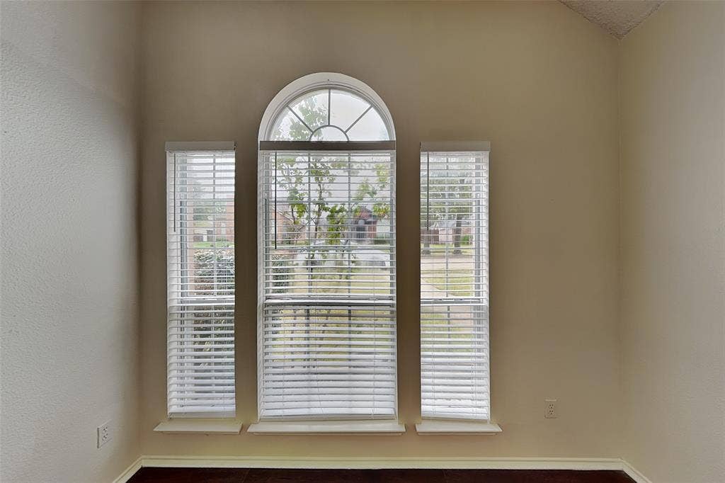 7101 Charleston Drive, Rowlett, TX 75089