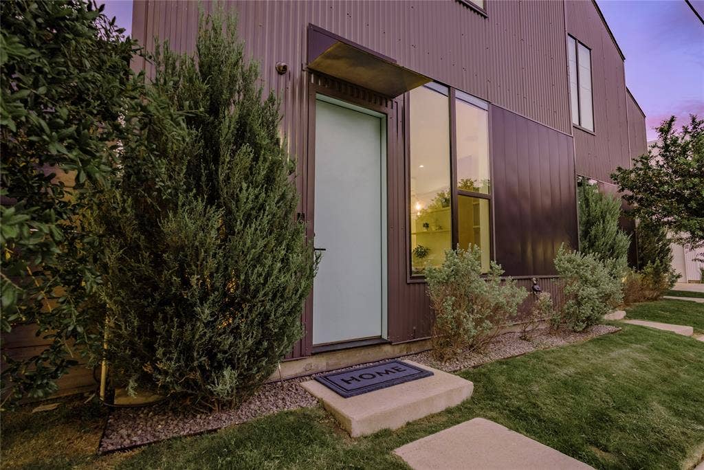 1504 Burlew Street, #101, Dallas, TX 75204