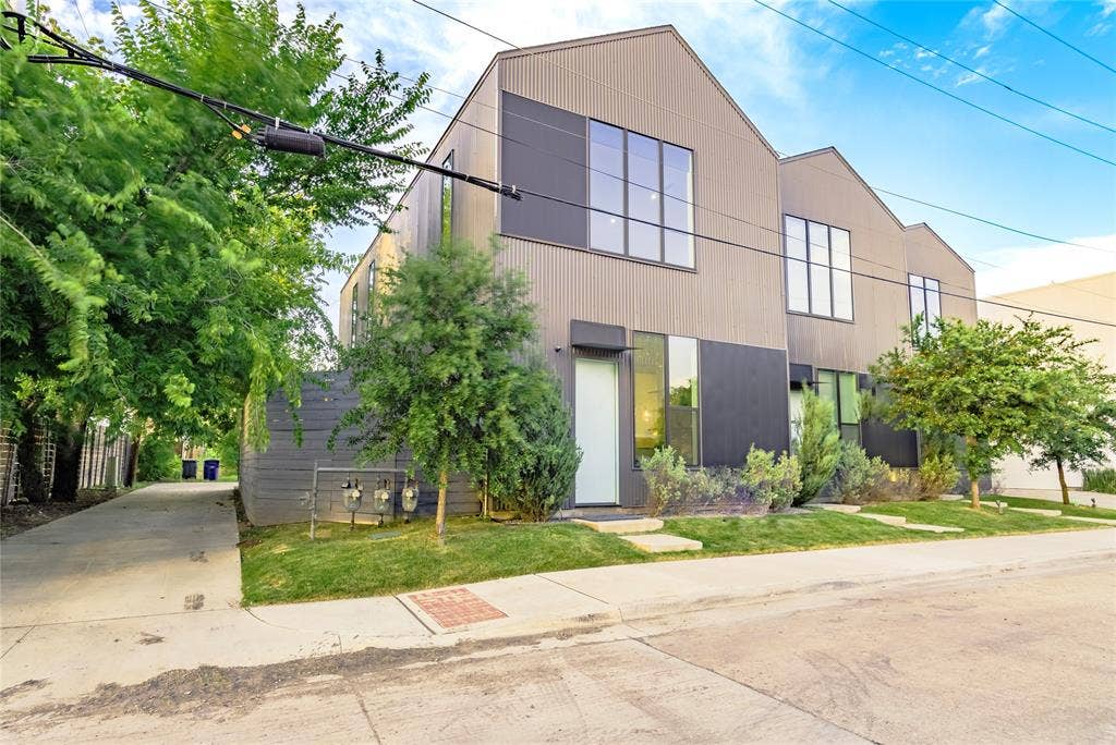 1504 Burlew Street, #101, Dallas, TX 75204