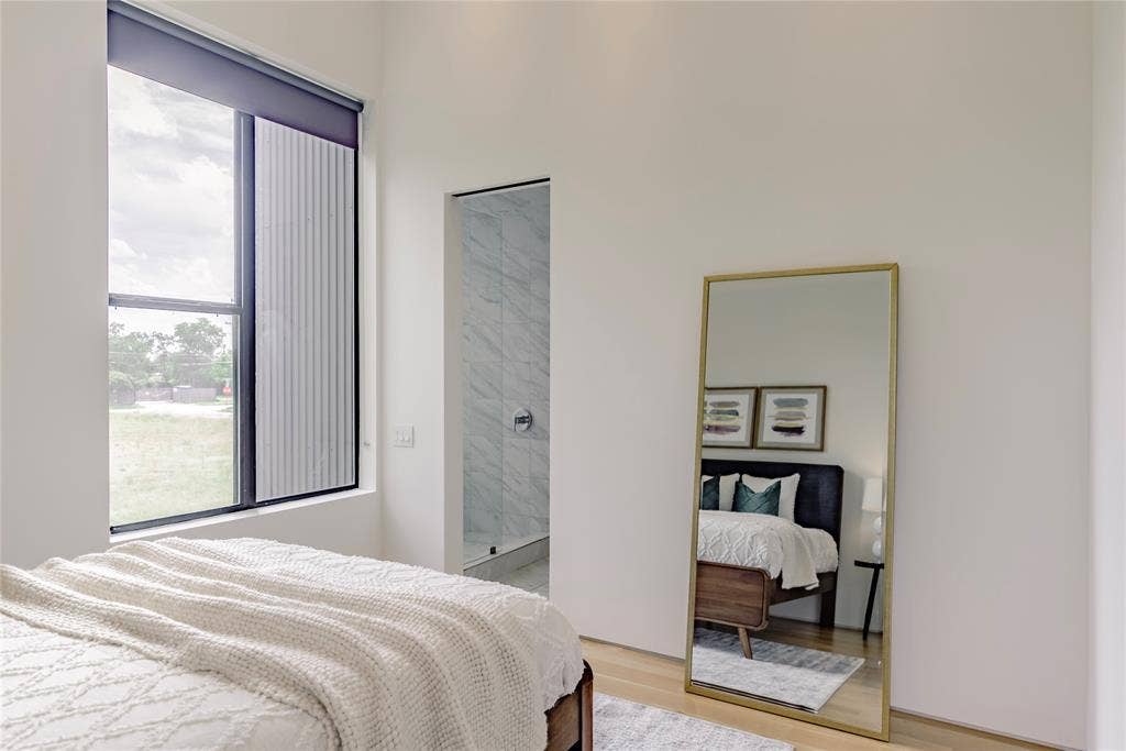 1504 Burlew Street, #101, Dallas, TX 75204