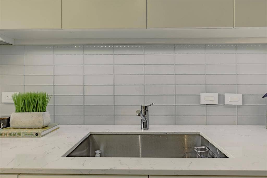 1504 Burlew Street, #101, Dallas, TX 75204