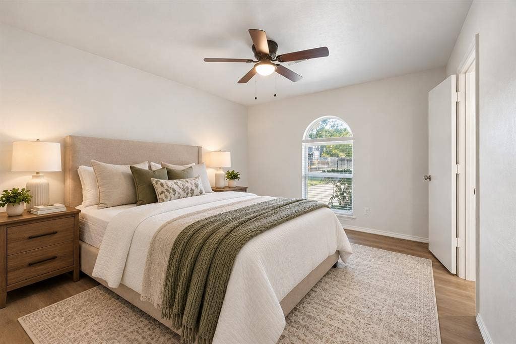 1710 Green Oaks Drive, Irving, TX 75061 Bedroom—Virtually Staged