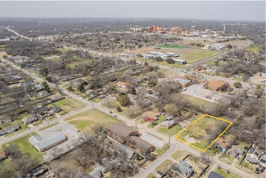 5007 Ivy Lane, Dallas, TX 75241 Additional lot