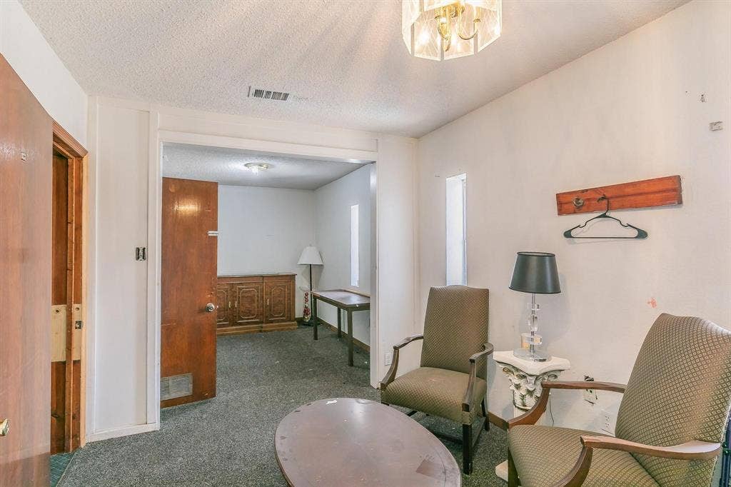 5007 Ivy Lane, Dallas, TX 75241 5007 Ivy Lane, Dallas, TX 75241