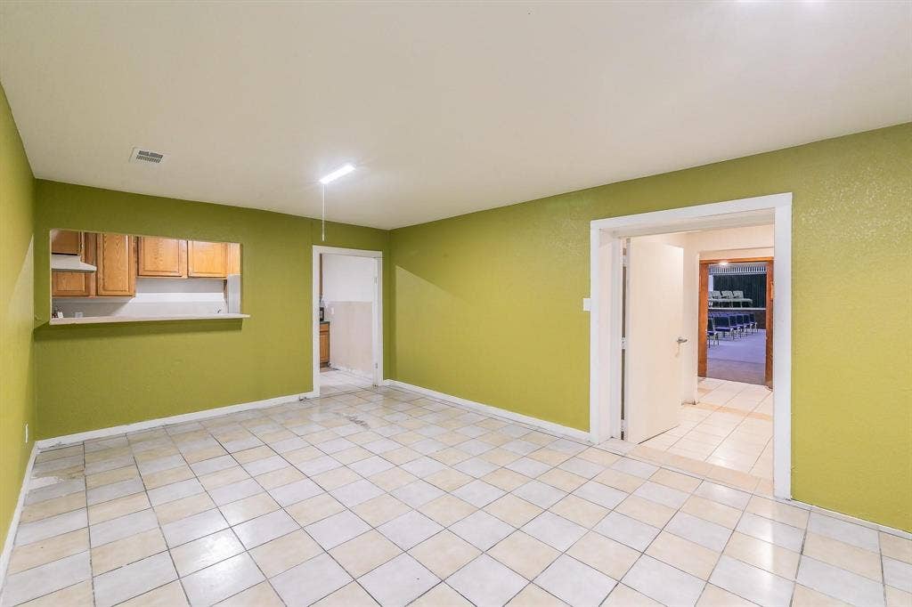 5007 Ivy Lane, Dallas, TX 75241 5007 Ivy Lane, Dallas, TX 75241