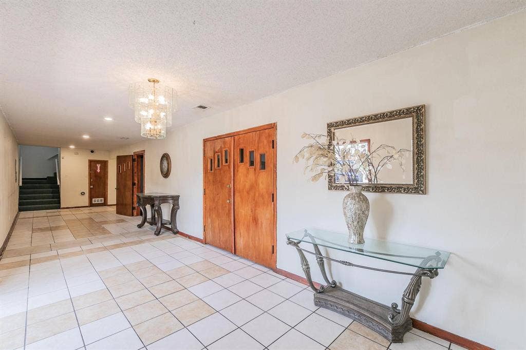 5007 Ivy Lane, Dallas, TX 75241 5007 Ivy Lane, Dallas, TX 75241