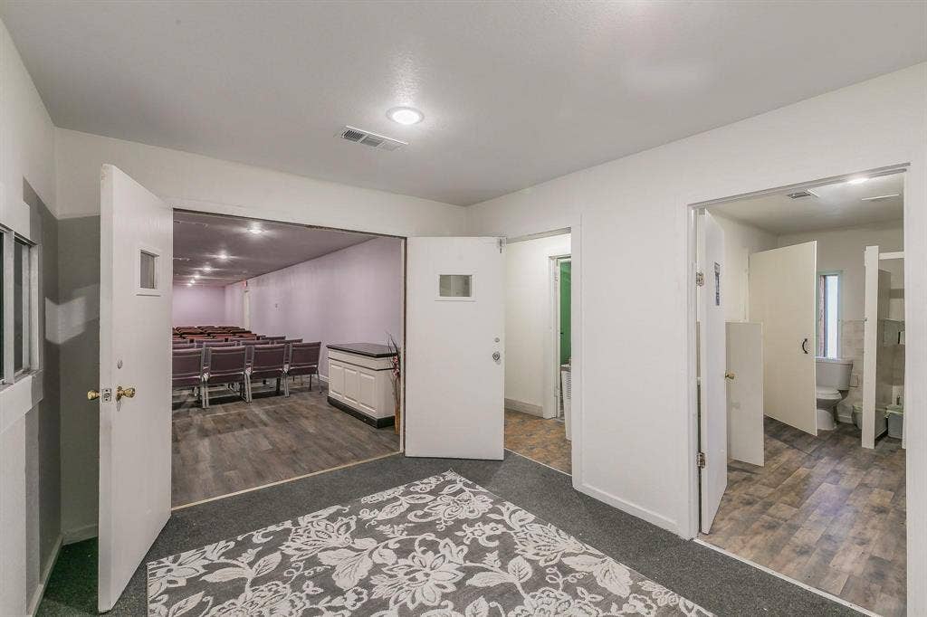 5007 Ivy Lane, Dallas, TX 75241 5007 Ivy Lane, Dallas, TX 75241