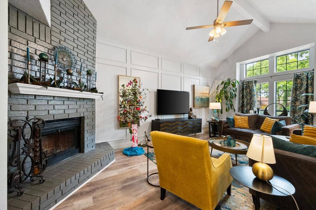 6616 Shorewood Drive, Arlington, TX 76016