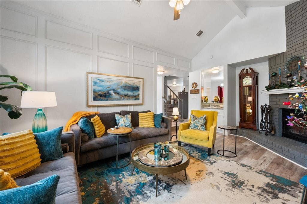 6616 Shorewood Drive, Arlington, TX 76016