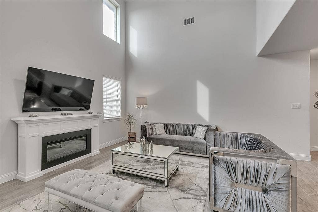 6028 Paddock Lane, Little Elm, TX 76227