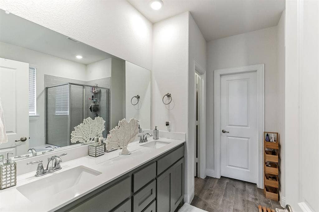 6028 Paddock Lane, Little Elm, TX 76227