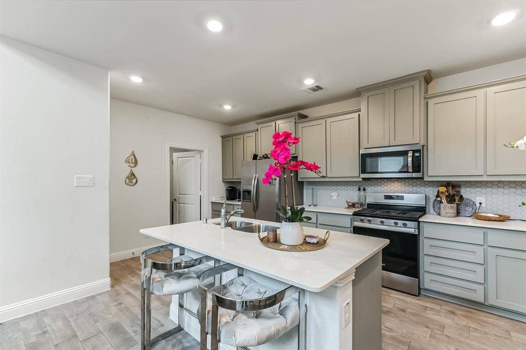6028 Paddock Lane, Little Elm, TX 76227