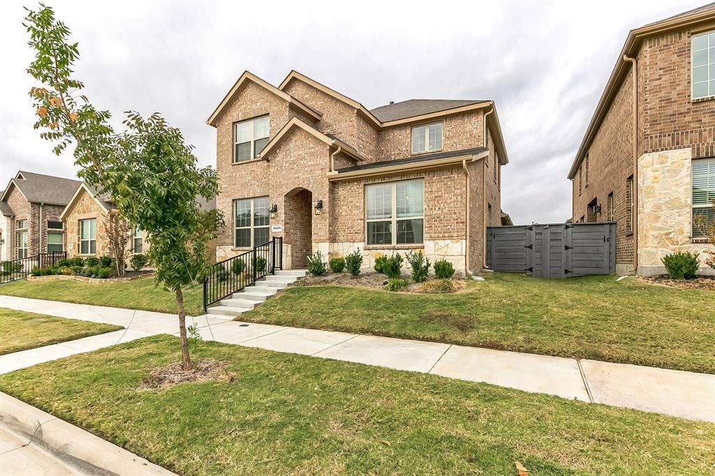 6028 Paddock Lane, Little Elm, TX 76227