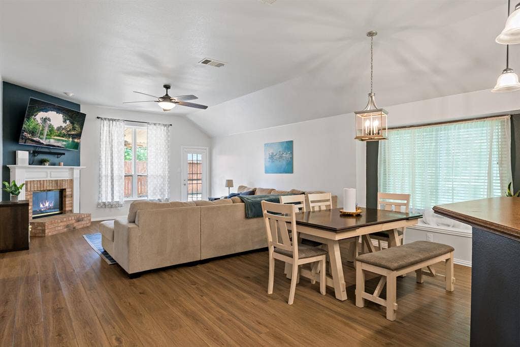 4408 Spanish Oak Circle, Corinth, TX 76208