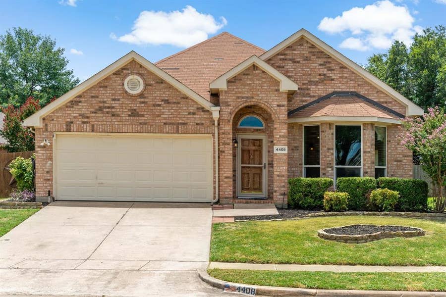 Property photo for 4408 Spanish Oak Circle, Corinth, TX