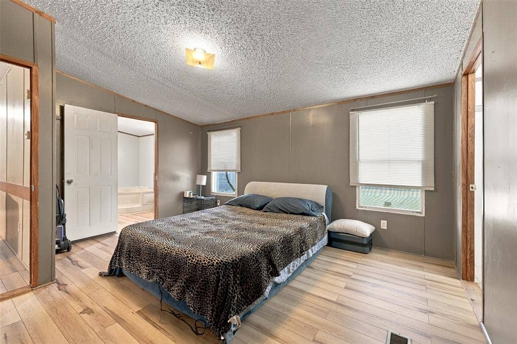 3111 Preston Road, Denison, TX 75020