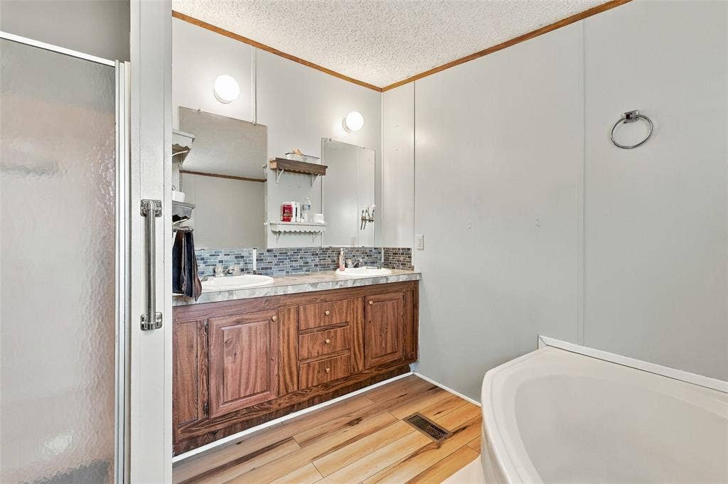 3111 Preston Road, Denison, TX 75020