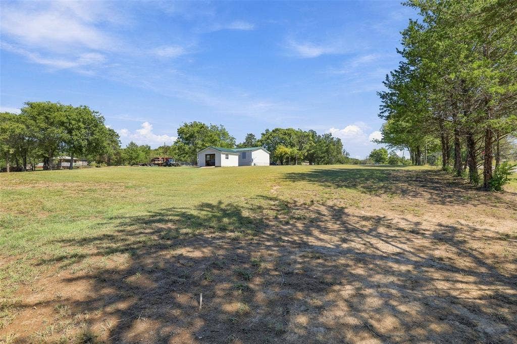 3111 Preston Road, Denison, TX 75020
